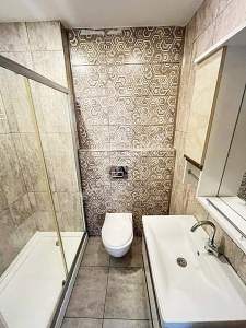 Sahilde 1.Kat 100 M2 Ebeveynli Boş Lüks 3+1 Daire 19