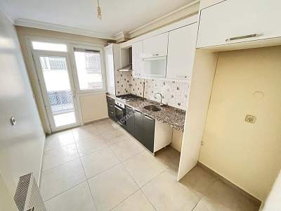 Sahilde 1.Kat 100 M2 Ebeveynli Boş Lüks 3+1 Daire 4