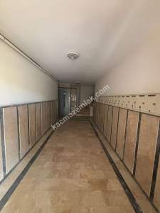 Kaçmazdan Maltepe Aydınevler'de İçi Boş 3+1 Satılık 18