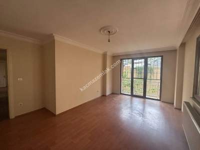 Kaçmazdan Maltepe Aydınevler'De İçi Boş 3+1 Satılık