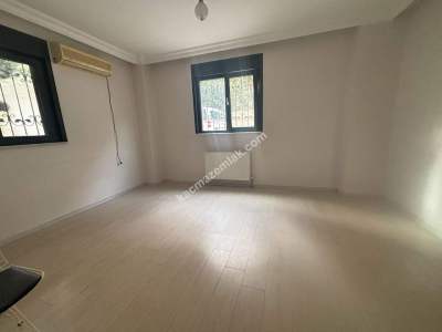 Kaçmazdan Maltepe Bağlarbaşın'da İçi Boş 2+1 Satılık 4