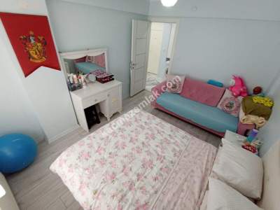 İdealtepe Mopaşta Ön Cephe 2+1 Boş Taşınmaya Uygun 12