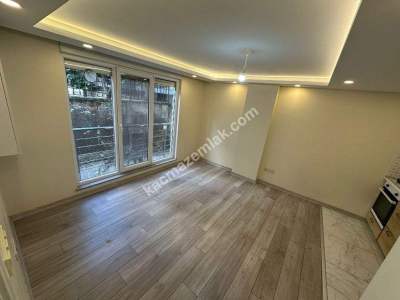 Yüksek Giriş 4 Yıllık Bahçe Kullanımlı 2+1 8