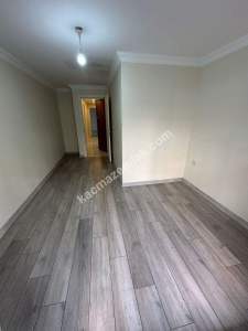 Yüksek Giriş 4 Yıllık Bahçe Kullanımlı 2+1 24