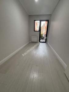 Kaçmaz'dan Yeni Binada Ara Katta 2+1 Balkonlu 10