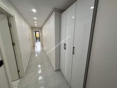 Kaçmaz'dan Yeni Binada Ara Katta 2+1 Balkonlu 11