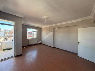 Maltepe Fındıklı'da Komple Yenilenmiş Satılık 3+1 Dair 5