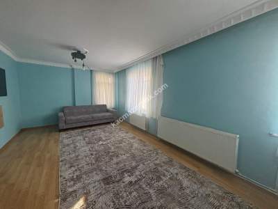 Maltepe Fındıklıda Ara Kat Asansörlü 3+1 Açık Otoparklı 3