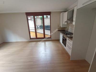 İdealtepede Süper Lokasyonda Yeni Binada Bahçeli 3+1 2