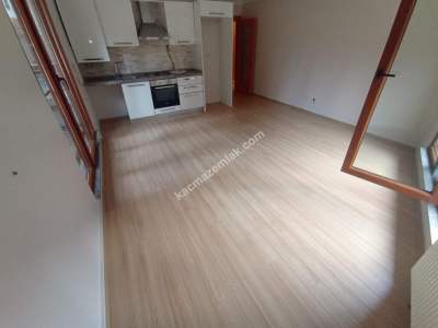 İdealtepede Süper Lokasyonda Yeni Binada Bahçeli 3+1 1