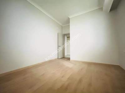 İdealtepe Sahilde Bahçe Kullanımlı 2+1 25