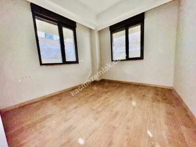 İdealtepe Sahilde Bahçe Kullanımlı 2+1 22