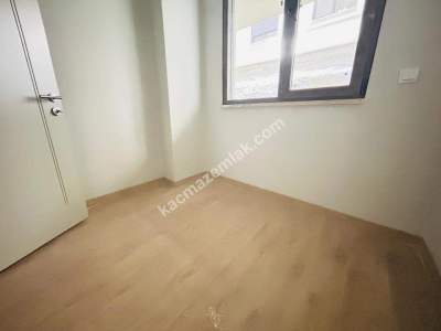 İdealtepe Sahilde Bahçe Kullanımlı 2+1 17