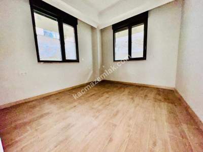 İdealtepe Sahilde Bahçe Kullanımlı 2+1 23