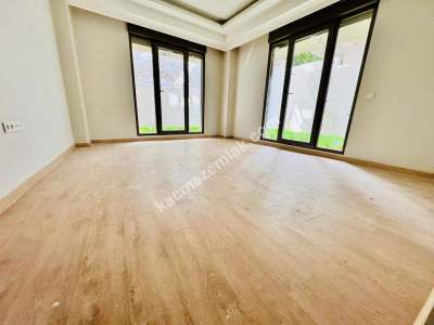 İdealtepe Sahilde Bahçe Kullanımlı 2+1 3