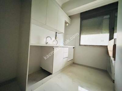 İdealtepe Sahilde Bahçe Kullanımlı 2+1 14