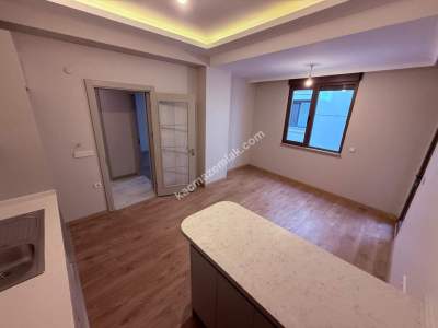 İdealtepe Sahilde Satılık 1. Katta Balkonlu 1+1 Daire 11