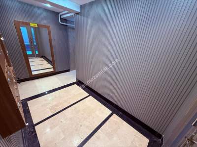 İdealtepe Sahilde Satılık 1. Katta Balkonlu 1+1 Daire 28