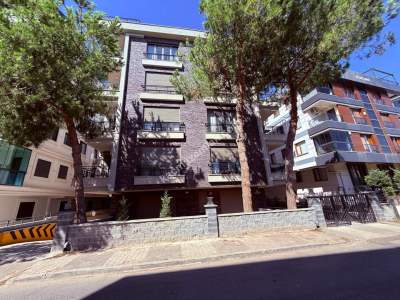 İdealtepe Sahilde Satılık 1. Katta Balkonlu 1+1 Daire 3