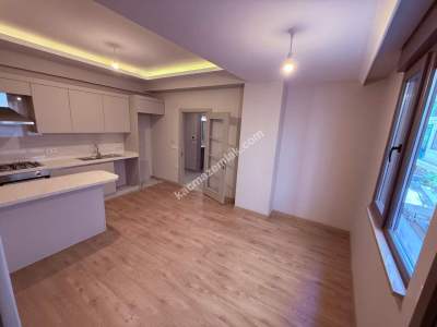 İdealtepe Sahilde Satılık 1. Katta Balkonlu 1+1 Daire 10