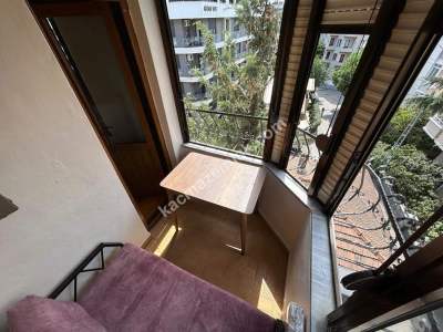 Ulaşıma Yakın 4. Kat Ön Cephe Ferah Satılık 2+1 28