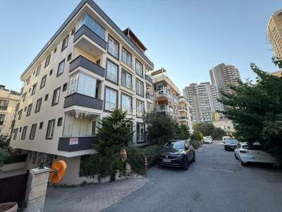 İdealtepede Satılık 60 M2 Özel Teraslı+ Kış Bahçeli 2+1