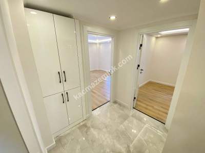 İdealtepe Sahilde Ayrı Mutfaklı & Balkonlu 75M² 1+1! 14