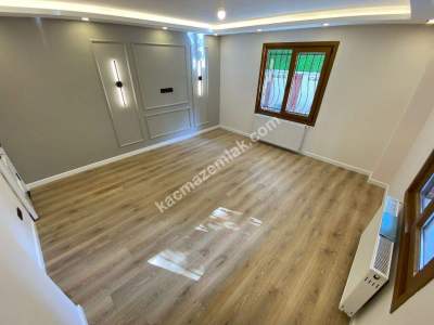 İdealtepe Sahilde Ayrı Mutfaklı & Balkonlu 75M² 1+1! 3