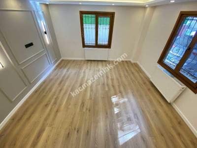 İdealtepe Sahilde Ayrı Mutfaklı & Balkonlu 75M² 1+1! 6
