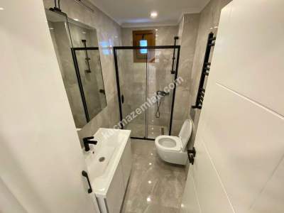 İdealtepe Sahilde Ayrı Mutfaklı & Balkonlu 75M² 1+1! 32