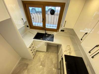 İdealtepe Sahilde Ayrı Mutfaklı & Balkonlu 75M² 1+1! 12