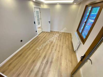 İdealtepe Sahilde Ayrı Mutfaklı & Balkonlu 75M² 1+1! 17