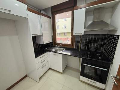 İdealtepe Küçüktur'da Geniş Kullanımlı 4 Yıllık 2+1 2