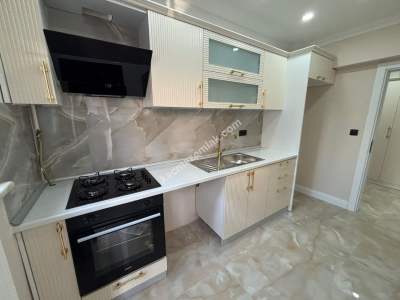 İdeltepe'de Geniş Arsalı Site İçinde Lüks Yapılı 3+1 28