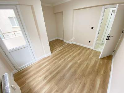 Eraykent Sitesinde 2.Kat Çift Wc Çift Balkon 100 M2 3+1 14