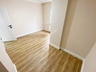 Eraykent Sitesinde 2.Kat Çift Wc Çift Balkon 100 M2 3+1 26