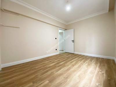 Eraykent Sitesinde 2.Kat Çift Wc Çift Balkon 100 M2 3+1 21