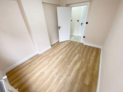 Eraykent Sitesinde 2.Kat Çift Wc Çift Balkon 100 M2 3+1 15