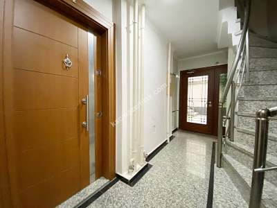 Sahilde Özel Bahçe Kullanımlı 75 M2 2+1 Bahçe Katı 30