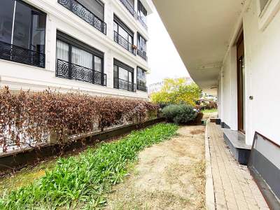 Sahilde Özel Bahçe Kullanımlı 75 M2 2+1 Bahçe Katı 10