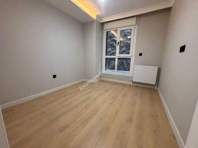 İdealtepede Süper Lokasyonda Yeni Binada Bahçeli 2+1 13