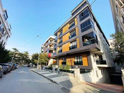 Sahilde Büyüktur Yolunda Özel Bahçeli Lüks 3+1 Daire 1