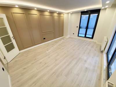 Sahilde Büyüktur Yolunda Özel Bahçeli Lüks 3+1 Daire 26