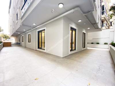 Sahilde Büyüktur Yolunda Özel Bahçeli Lüks 3+1 Daire 2