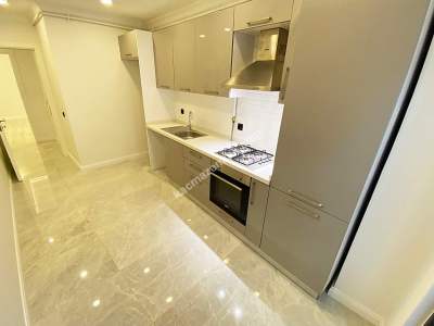 Sahilde Büyüktur Yolunda Özel Bahçeli Lüks 3+1 Daire 27