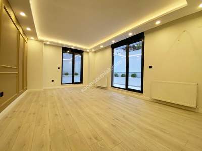 Sahilde Büyüktur Yolunda Özel Bahçeli Lüks 3+1 Daire 28