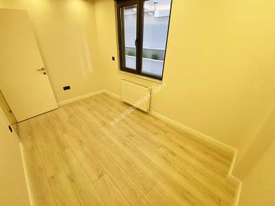 Sahilde Büyüktur Yolunda Özel Bahçeli Lüks 3+1 Daire 13