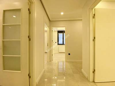 Sahilde Büyüktur Yolunda Özel Bahçeli Lüks 3+1 Daire 24