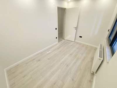 Sahilde Büyüktur Yolunda Özel Bahçeli Lüks 3+1 Daire 16