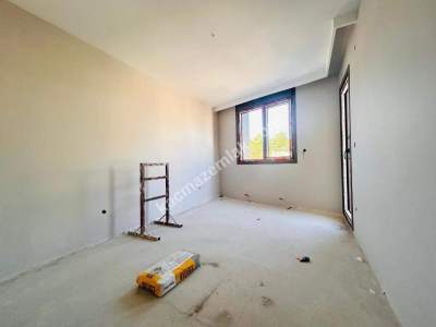 Kaçmaz'dan Küçükyalıda Ön Cephe,Metroya Yakın 60 M2 Ne 8